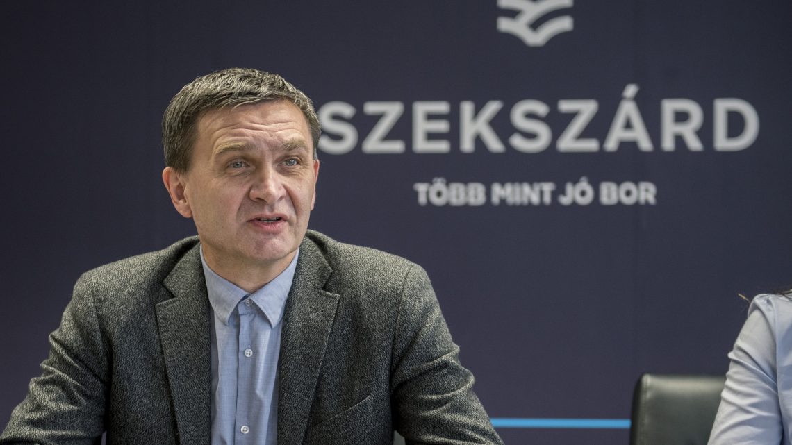 Hivatalos: Ács Rezső már nem Szekszárd polgármestere
