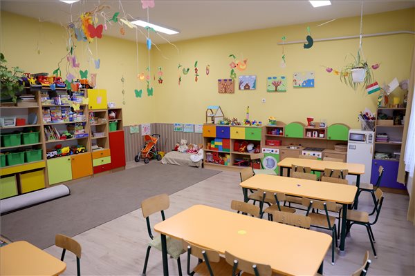 tolnamegyeihirek.hu - Óvodát újítottak fel Őcsényben