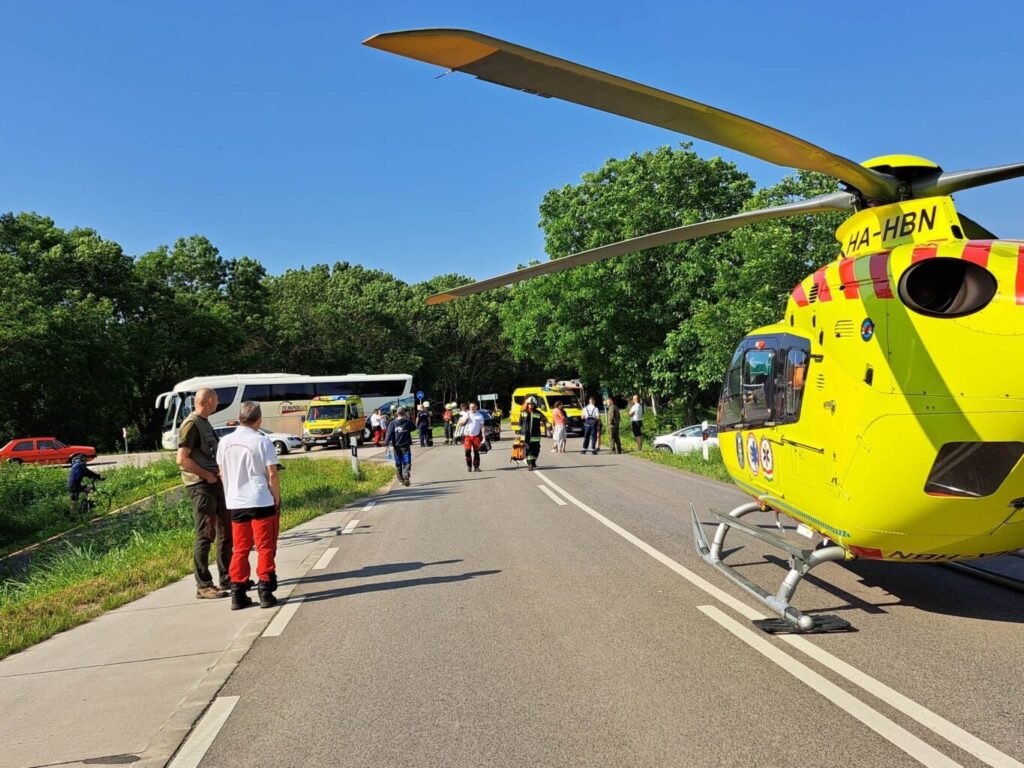 tolnamegyeihirek.hu - Két autó karambolozott Fadd és Tolna között