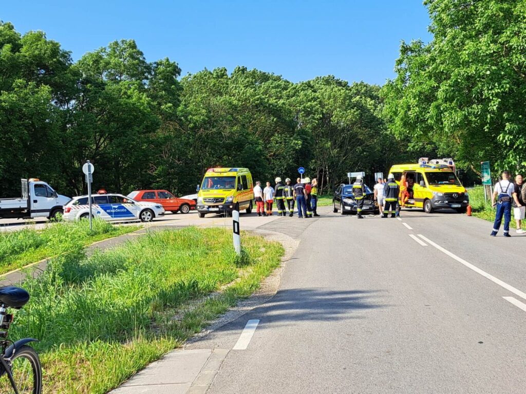 tolnamegyeihirek.hu - Két autó karambolozott Fadd és Tolna között