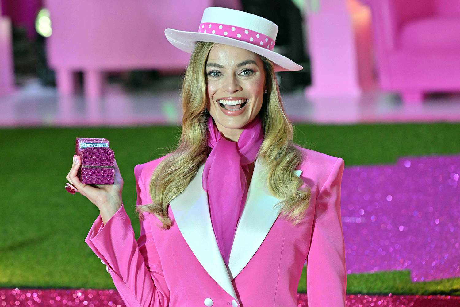 Már több mint egymilliárd dollárt hozott a Barbie a világ jegypénztárainál