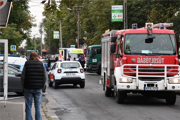 tolnamegyeihirek.hu - Kőkerítés dőlt a 9 éves kisfiúra Pesterzsébeten, a helyszínen életét vesztette