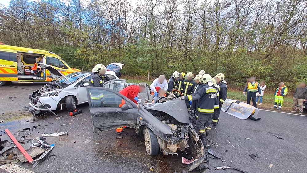 Baleset volt a 65-ös főúton
