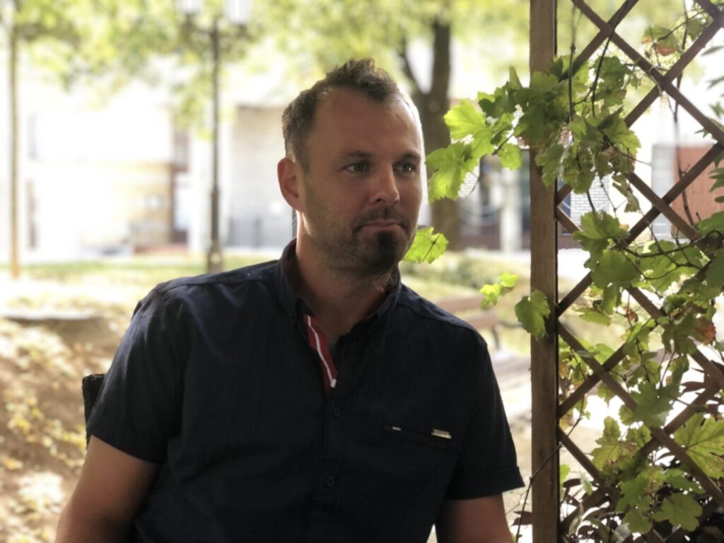 tolnamegyeihirek.hu - "Minden munka végén felhívom a családot, hogy épségben felértem." - Kepl Adrián interjú 2. rész