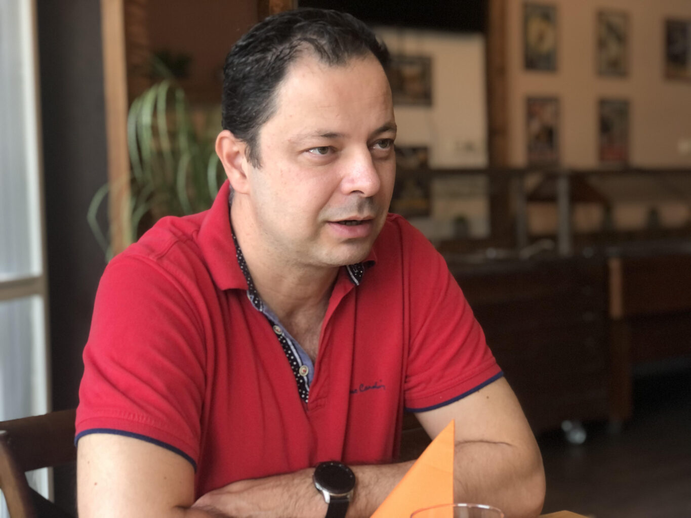 „Szeretnénk olyan gasztronómiai élményt nyújtani, ami nem merül feledésbe” – Vörös Krisztián interjú
