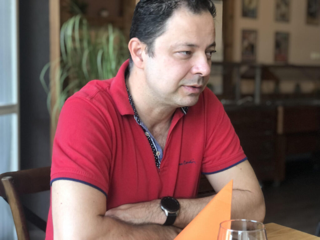 tolnamegyeihirek.hu - "Szeretnénk olyan gasztronómiai élményt nyújtani, ami nem merül feledésbe" - Vörös Krisztián interjú