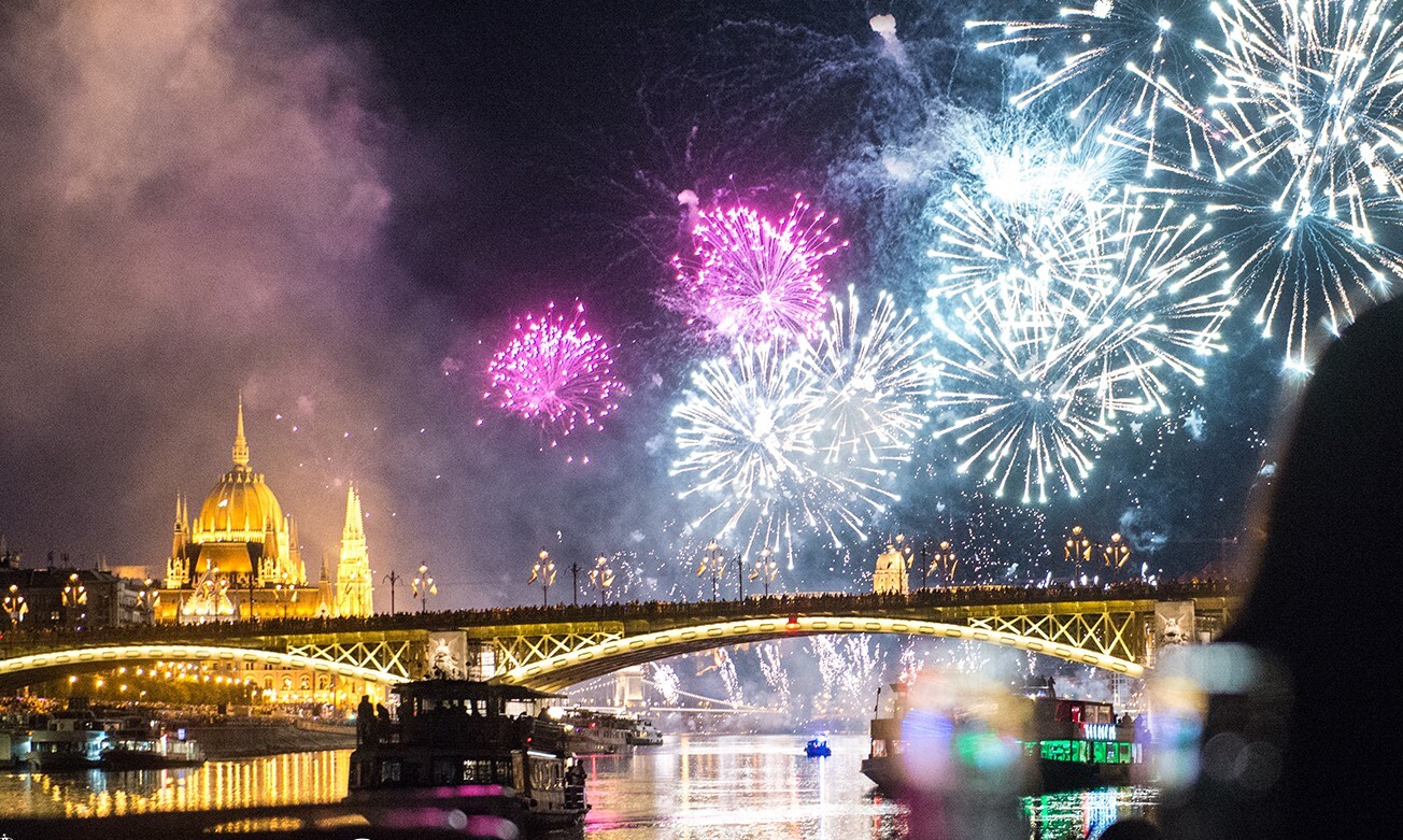 Augusztus 20-i hosszú hétvége: így vásárolhatsz, közlekedhetsz!