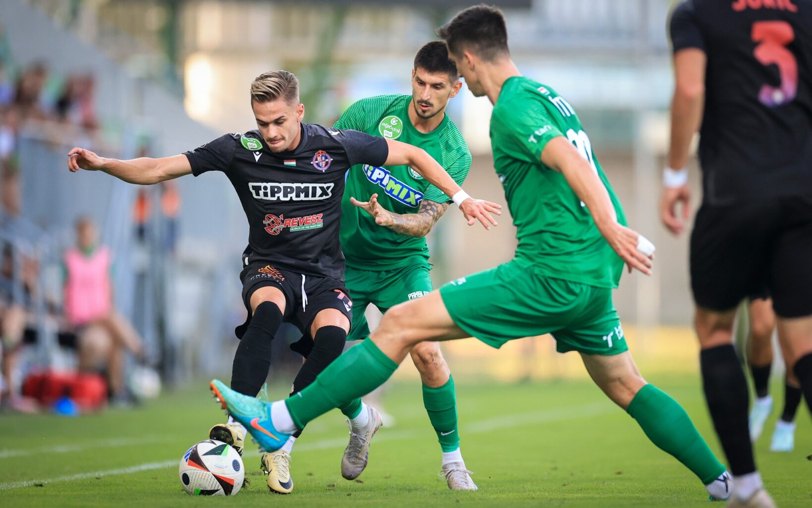 Kl-selejtező – Hazai pályán írhat sporttörténelmet a Puskás Akadémia és a Paks