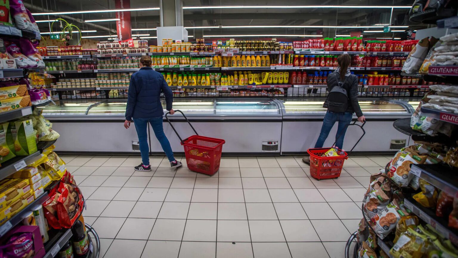 Melyik boltok tartanak nyitva december 24-én?
