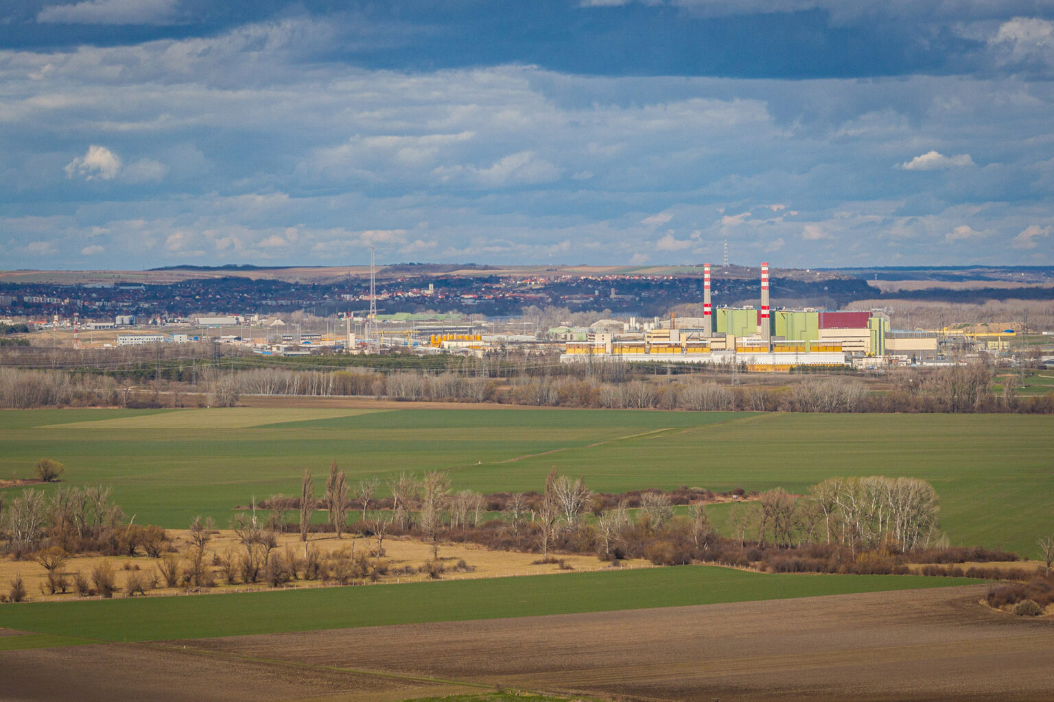 Kilőtt a globális áramfogyasztás, jól teljesítettek az atomerőművek