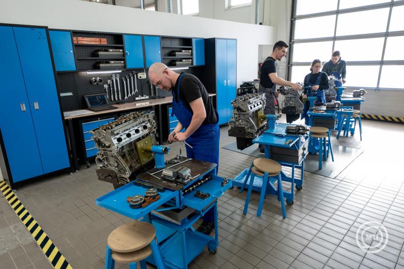 KIM: a gyakorlati képzést támogatja a 2025/2026-os szakképzési tanév rendje
