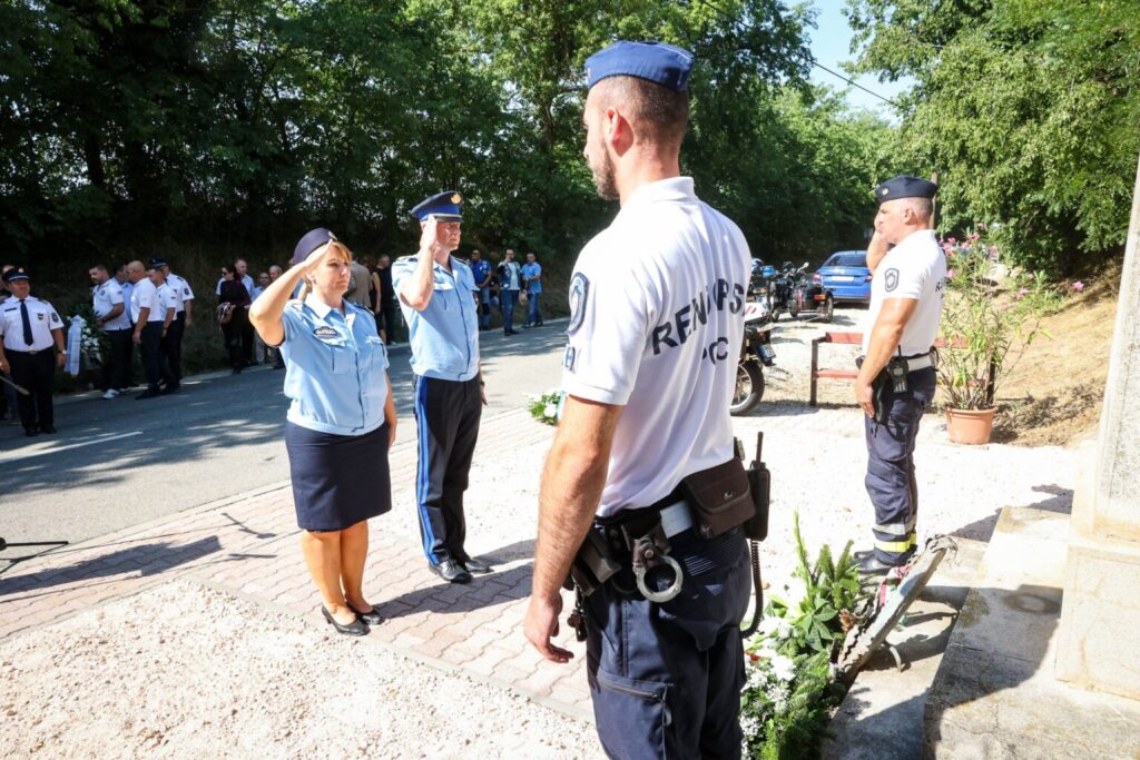 tolnamegyeihirek.hu - Kölesden tartottak megemlékezést a vármegye útjain közlekedési balesetben elhunytakról