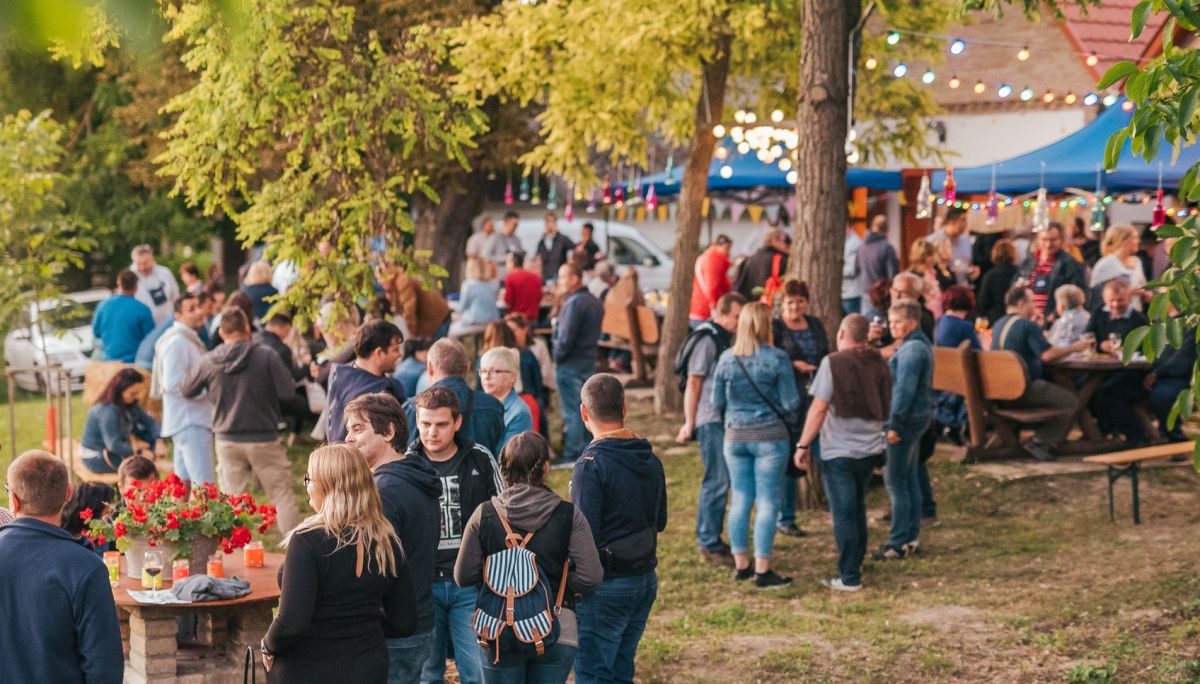 Felújítják Györköny rendezvényterét