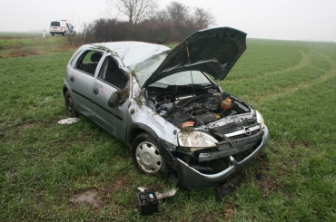 Lesodródott az útról egy autó a 61-esen, Dalmandnál