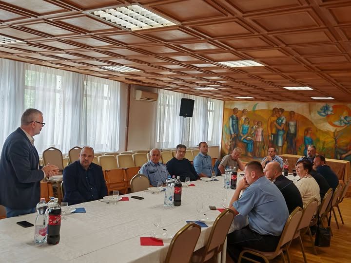 tolnamegyeihirek.hu - Közös munka, közös felelősség – a bátaszéki rendőrség, polgárőrség és az önkormányzat együttműködését ünnepelték
