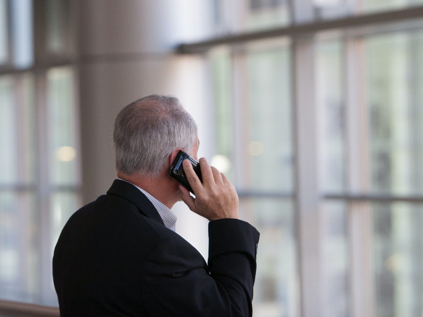 Közel 1,5 millió forinttal rövidítettek meg egy paksi férfit a telefonos csalók