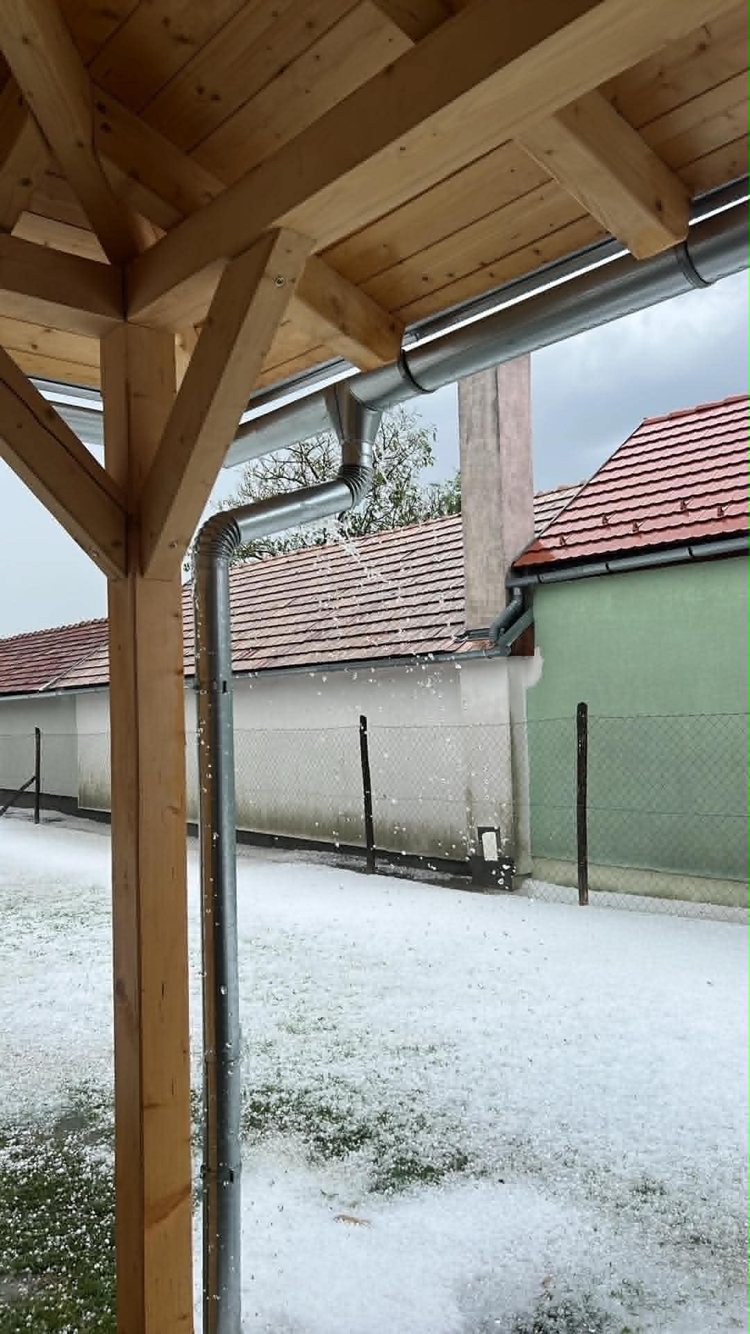 tolnamegyeihirek.hu - Szupercella csapott le Pörbölyre