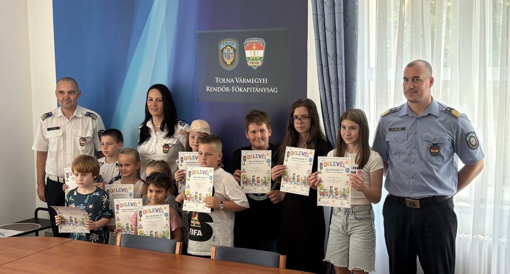 tolnamegyeihirek.hu - Eredményt hirdettek az „Így közlekedtek ti” rajzpályázaton