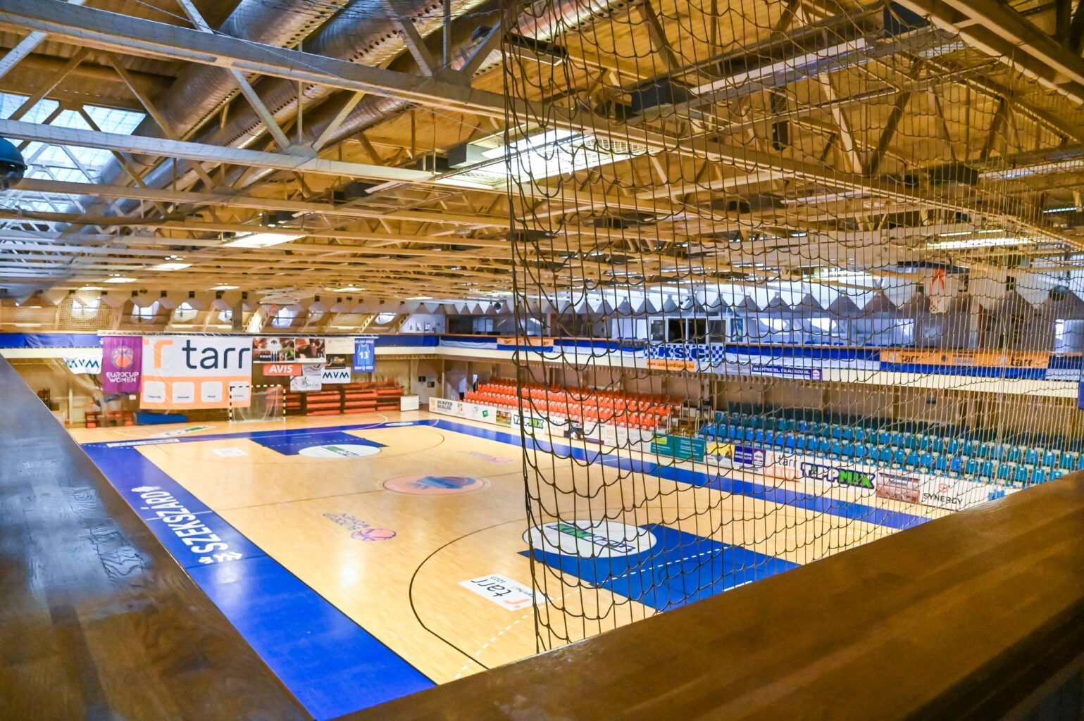 Fejlesztésre nyert utalványt a Szekszárdi Sportközpont