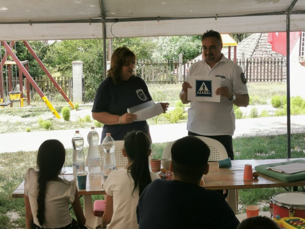 tolnamegyeihirek.hu - Nyáron is megelőző foglalkozásokat tartanak a dombóvári rendőrök