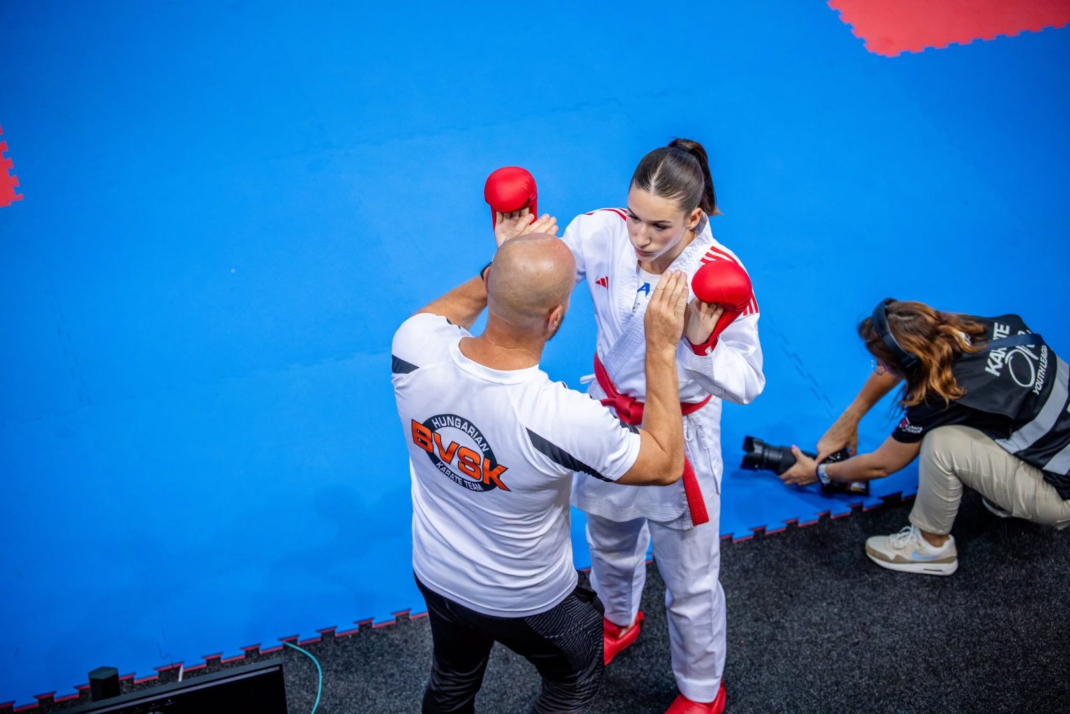 tolnamegyeihirek.hu - Karate Youth League: bravúros küzdelmekkel folytatták a BVSK versenyzői Porečban
