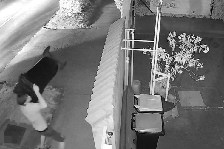 tolnamegyeihirek.hu - Több kukát is megrongált az ismeretlen fiatal, szemtanúkat keresnek a rendőrök (VIDEÓ)