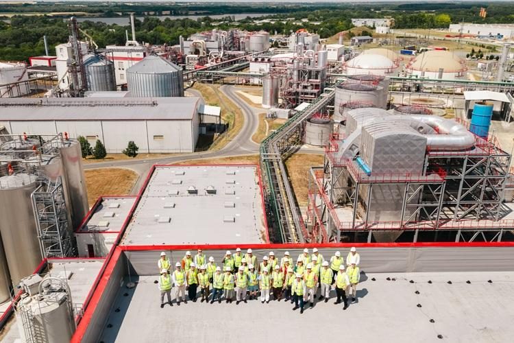 tolnamegyeihirek.hu - Klímapolitikai célokat teljesít és piacteremtő erőt biztosít a Pannonia Bio dunaföldvári üzeme