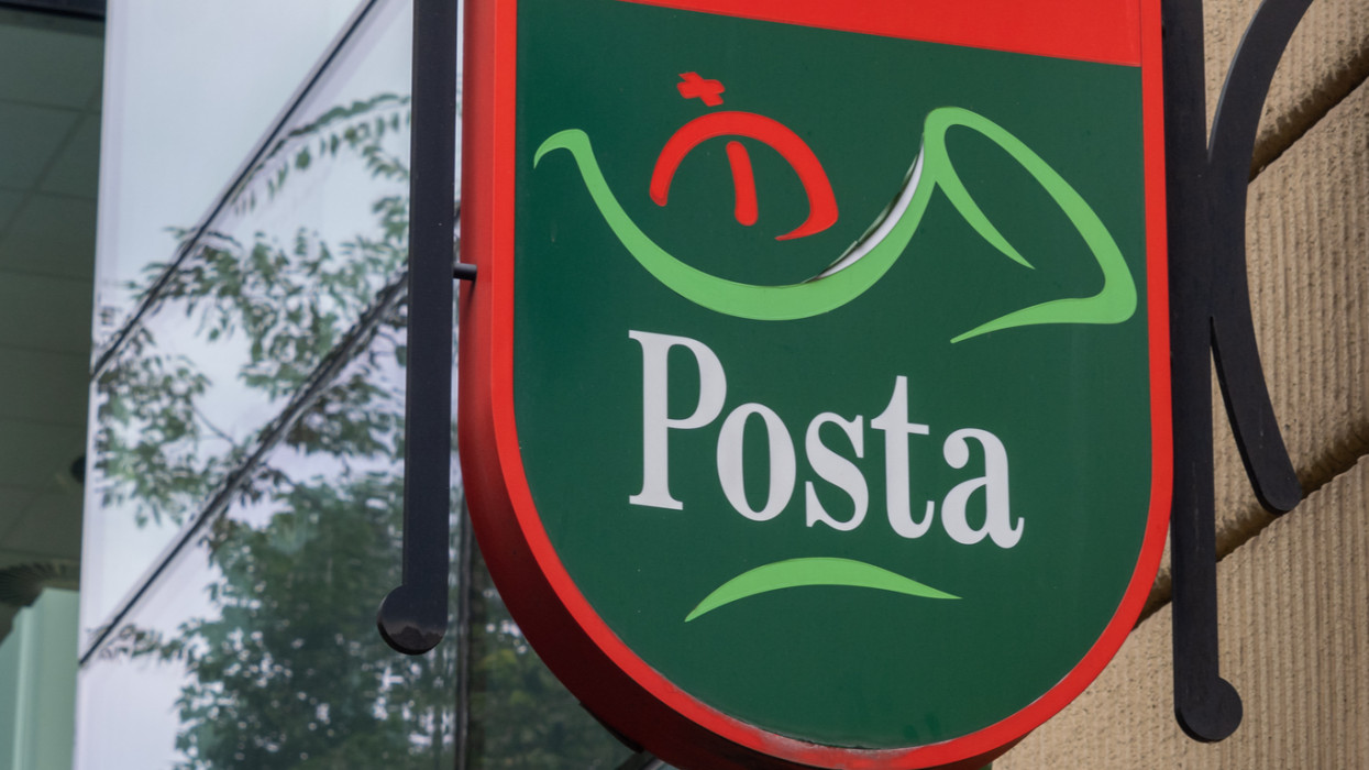 A dolgozók védelme az első, lassulás várható a Magyar Postánál