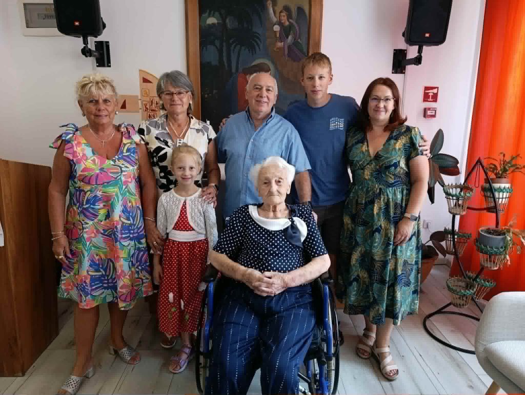 tolnamegyeihirek.hu - Szépkorút köszöntöttek 90. születésnapján Kaposszekcsőn