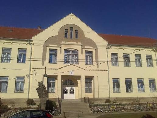 Íme az összefogás gyümölcse: elkészült a Döbröközi Általános Iskola teljes felújítása