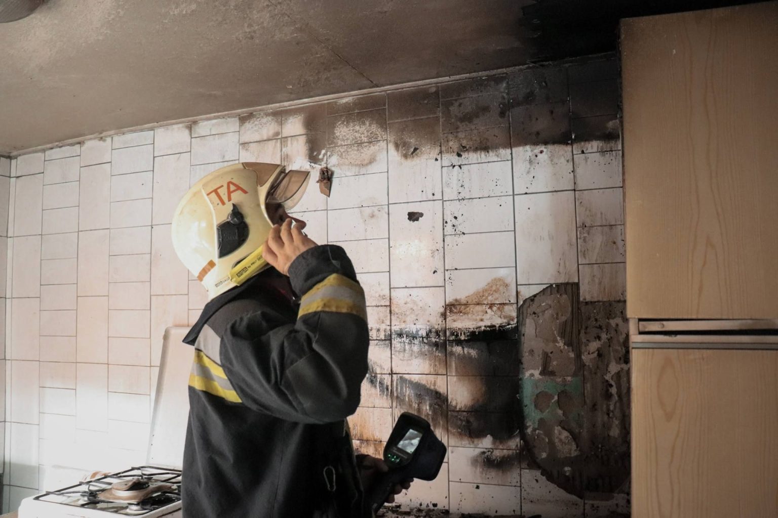 Teljesen elégett a konyha, a csodának köszönhető, hogy nem lett nagyobb baj Tamásiban