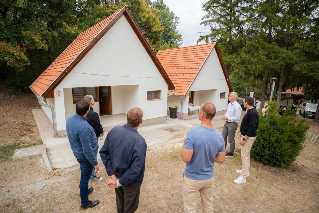 tolnamegyeihirek.hu - Befejeződött a Váraljai Ifjúsági Tábor két nevelői épületének felújítása