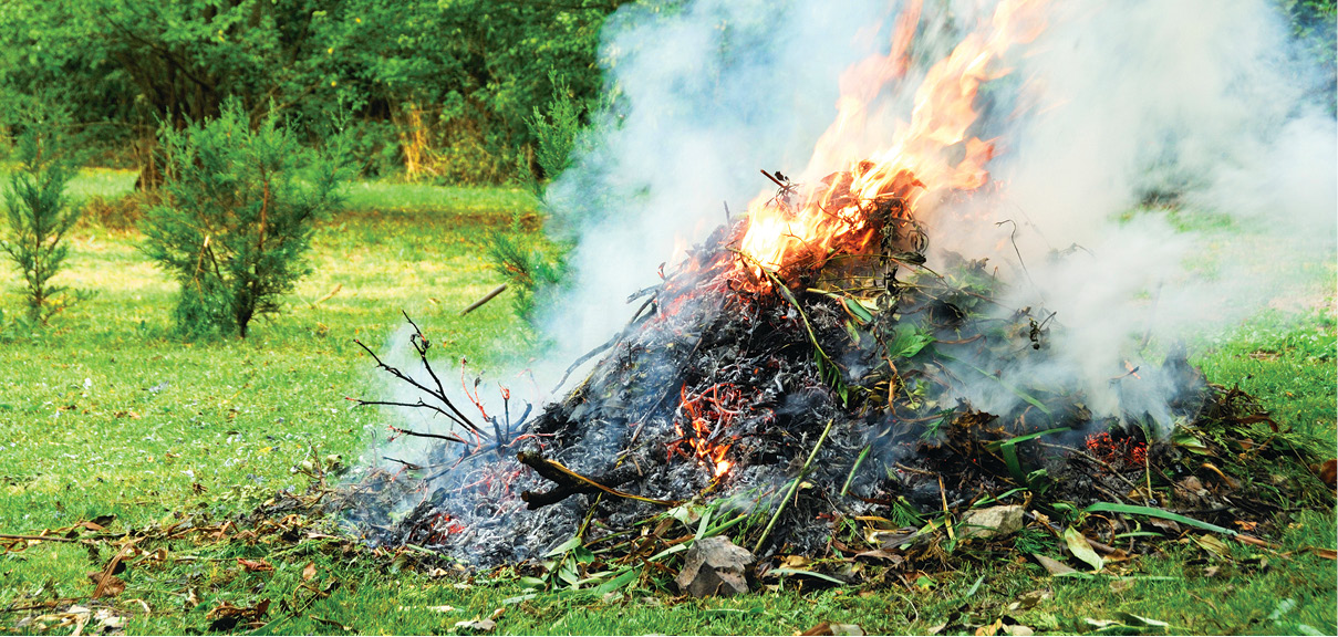 Zöldhulladék égetési szabályok: ezeket az intézkedéseket mindenkinek be kell tartania