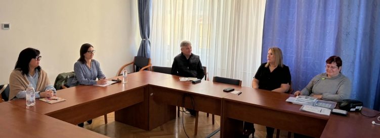 tolnamegyeihirek.hu - Ismét becsengettek a rendőrségen: angolórán vesznek részt az alapfokú nyelvtudással rendelkezők