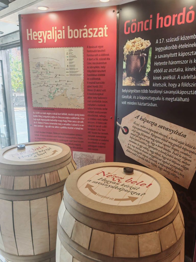 tolnamegyeihirek.hu - Több százan látogatták meg a Rákóczi buszt Bátaszéken