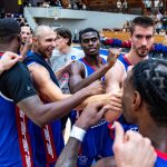 Elárasztja az elit sport holnap este Paksot