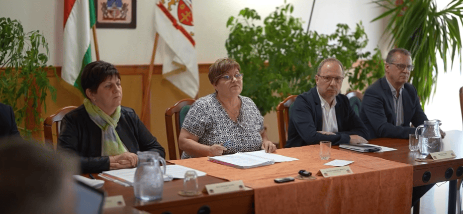 Nemcsak az alpolgármesterek lemondása volt fontos: ezekről döntöttek tegnap Bonyhádon