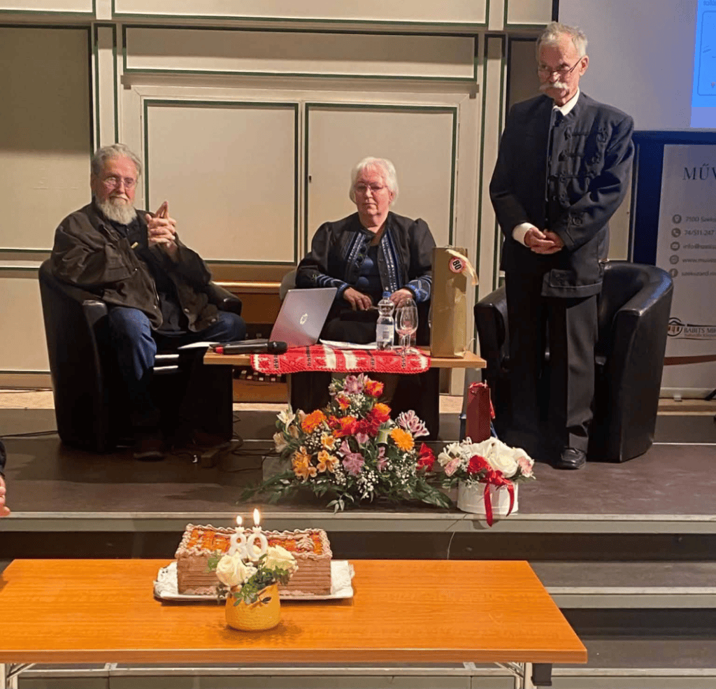 tolnamegyeihirek.hu - Születésnapján köszöntötték a decsi Bognár Cecilt, a Magyar Kultúra Lovagját