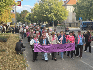 Összefogással a mellrák ellen: fontos üzenete van a szekszárdi felvonulásnak