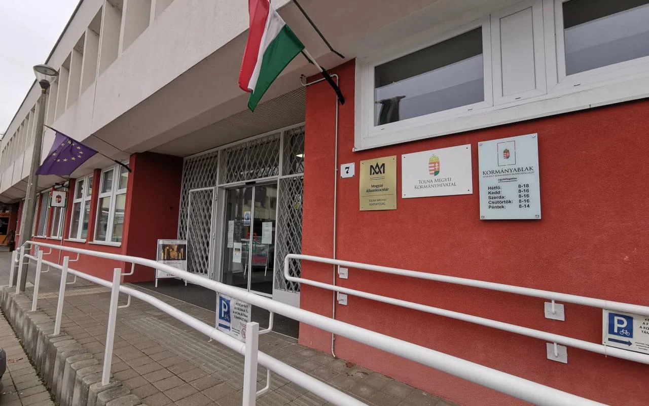 Új vezetőket neveztek ki a Tolna Megyei Kormányhivatalban
