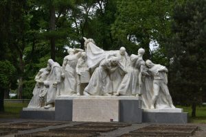 Eredeti kompozíció, időtálló forma: így alakul a dombóvári Kossuth-szoborcsoportot restaurálása
