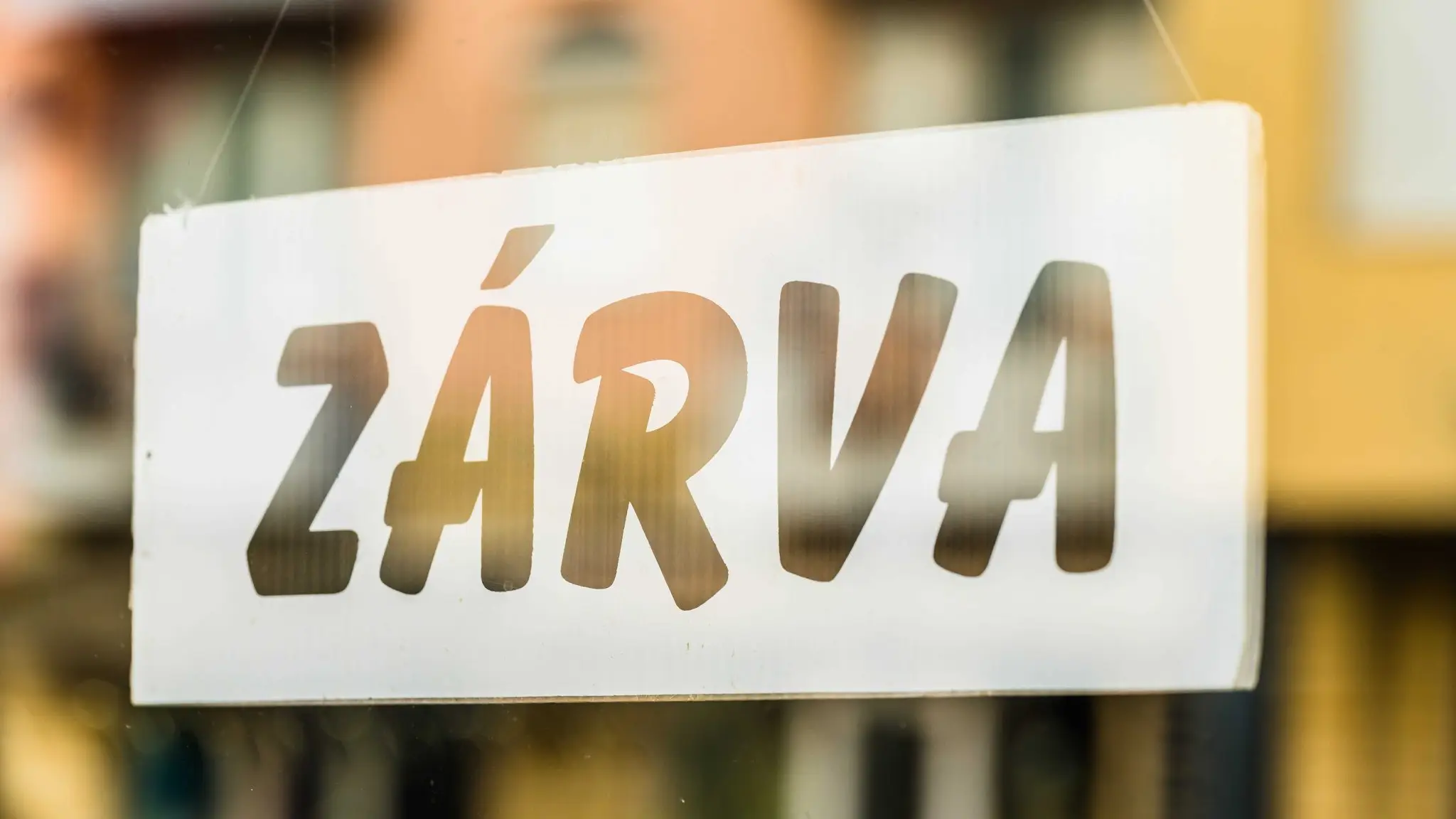 tolnamegyeihirek.hu - Boltzár jön: így lesznek nyitva az üzletek mindenszentek hétvégéjén